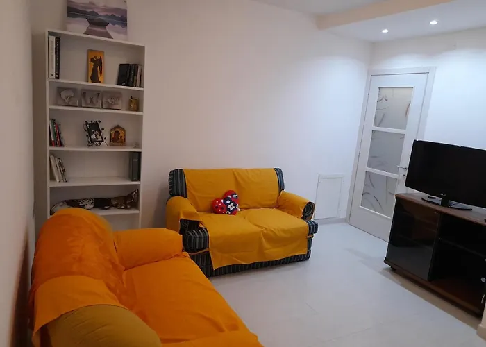 Anna\'S House Su Planu