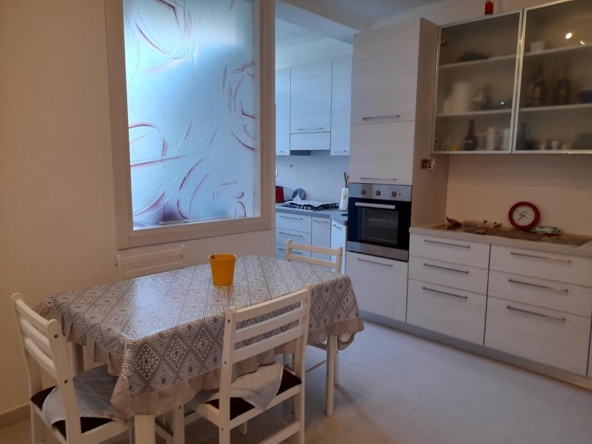 Anna's House Su Planu Apartment